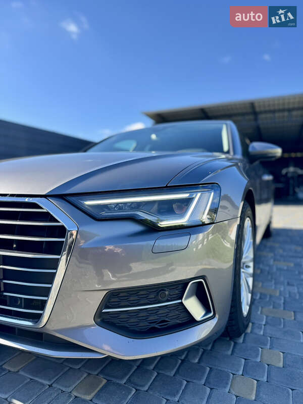 Седан Audi A6 2019 в Вараше