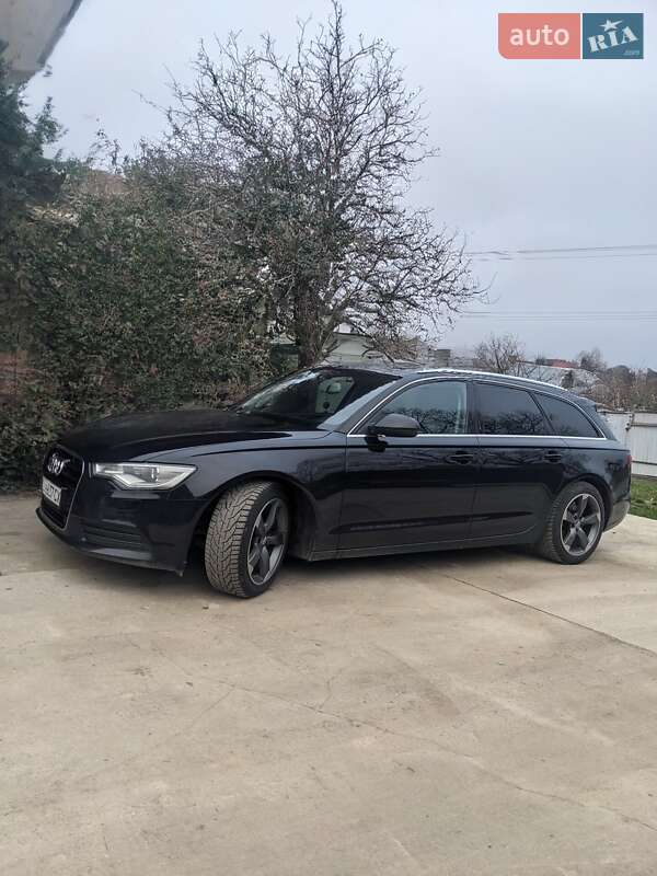 Универсал Audi A6 2013 в Комарному