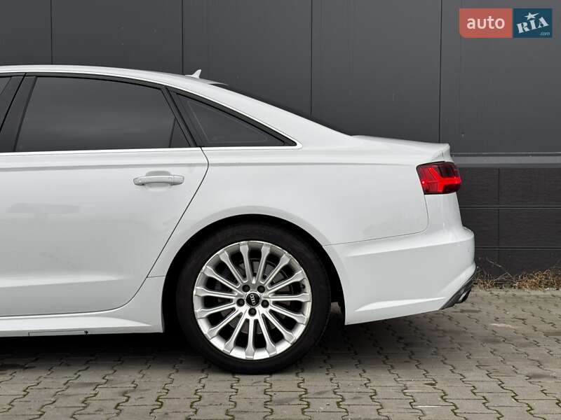 Седан Audi A6 2015 в Киеве