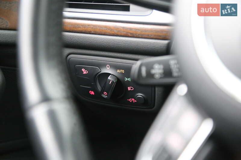 Седан Audi A6 2014 в Киеве