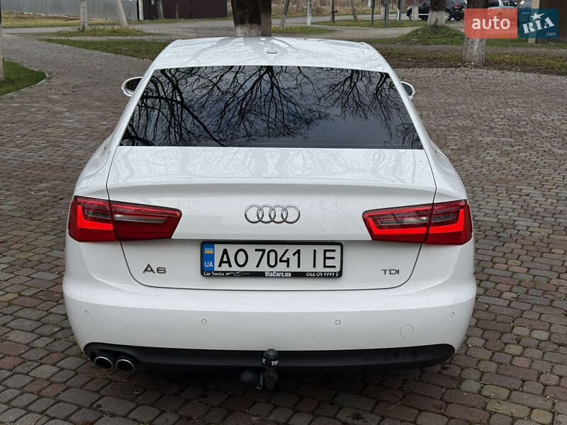 Седан Audi A6 2013 в Тячеві