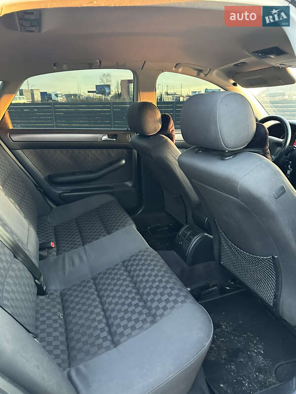 Седан Audi A6 2003 в Мукачево