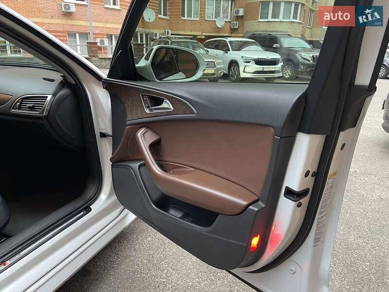 Седан Audi A6 2016 в Киеве