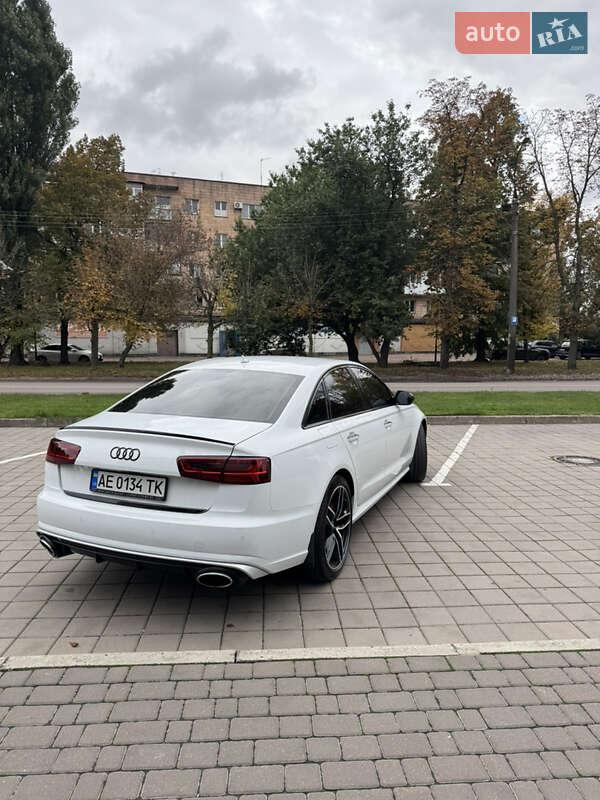 Седан Audi A6 2016 в Киеве