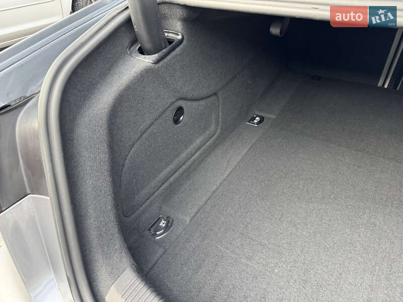 Седан Audi A6 2016 в Львове