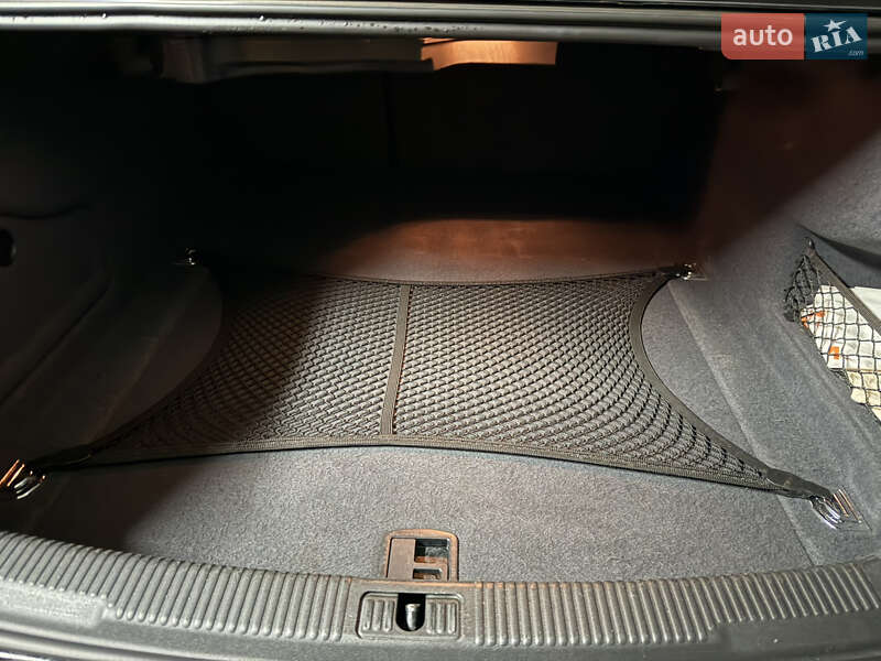 Седан Audi A6 2011 в Ивано-Франковске