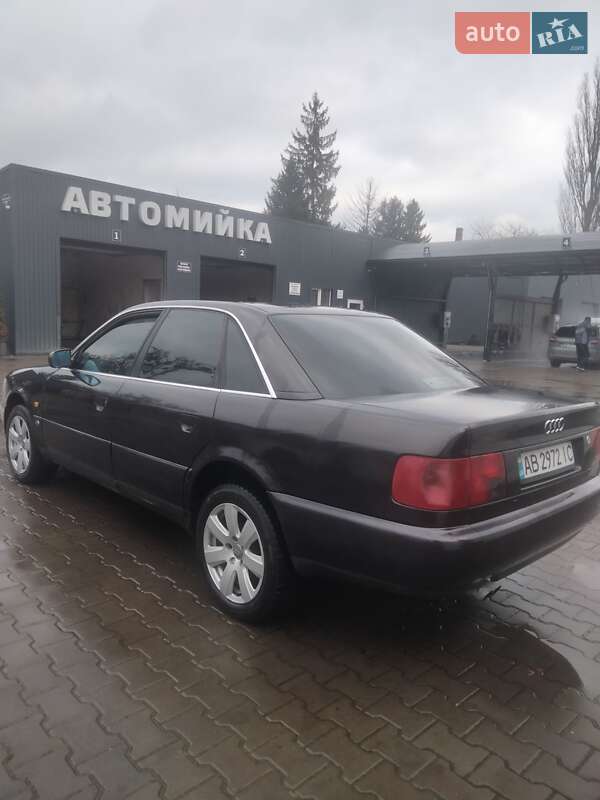 Седан Audi A6 1996 в Хмельнике
