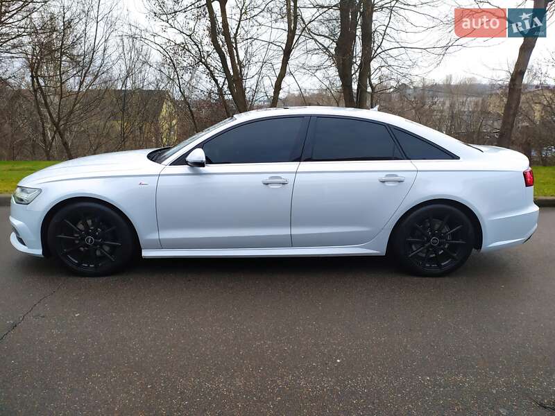 Седан Audi A6 2015 в Киеве