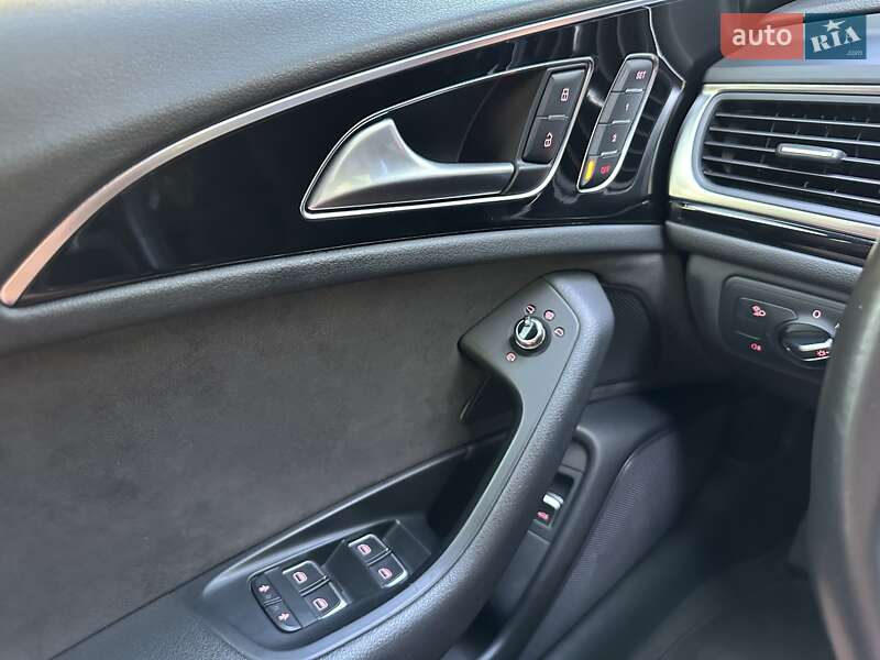 Седан Audi A6 2015 в Киеве