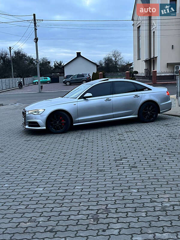 Седан Audi A6 2015 в Рава-Русской