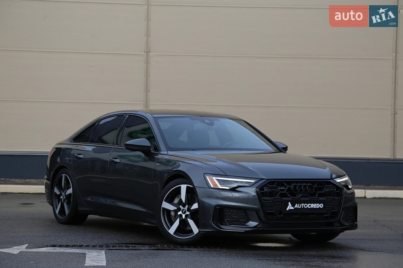 Audi A6 2021 року. Автомобіль продається від власника, в гарному стані. Останнє пройдене ТО на 96 тис. км.(Заміна мастила та фільтрів). 

Запрошуємо Вас на тест драйв данного авто в будь-який зручний час для Вас. Також пропонуємо вам купівлю у кредит з щомісячним платежем 39 543 грн або обмін на ваше авто. 

Гарна комплектація:
• FULL LED оптика
• Задня оптика LED
• LED ходові вогні
• Омивач фар
• Автоматичне дальнє світло
• Датчики світла та дощу
• Ел. привід дзеркал зі складанням
• Підігрів дзеркал
• Ел. привід сидінь з пам'яттю
• Шкіряний перфорований салон
• Підігрів усіх сидінь
• Вентиляція сидінь
• Мультимедійне кермо
• Ел. привід керма
• Підкермові пелюстки
• Цифрова панель приладів
• Амбієнтна підсвітка салона
• Адаптивний круїз контроль
• Розширений бортовий комп'ютер
• Великий мультимедійний дисплей
• 4-х зонний клімат-контроль
• Кнопка Start/Stop
• Система Start/Stop
• Безключовий доступ
• Вибір режимів руху
• Преміальна акустика Bang & Olufsen
• Система попередження зіткнення
• Система допомоги при спуску
• Датчики "сліпих" зон
• Контроль смуги руху
• Люк
• Чорна стеля 
• Ел. ручник
• AutoHold
• Парктроніки
• R-камера 360
• Бездротовий Apple Carplay/AndroidAuto
• Бездротова зарядка для смартфону
• Навігація
• Hands free
• AUX
• USB
• Bluetooth

 Автомобіль повністю перевірений нашими спеціалістами, перевірка кузова на ремонт та повторне фарбування, комп'ютерна діагностика, перевірка електроніки (працездатність датчиків та електронних систем), перевірка авто по базах (юридичних, бази СТО та дилерів).