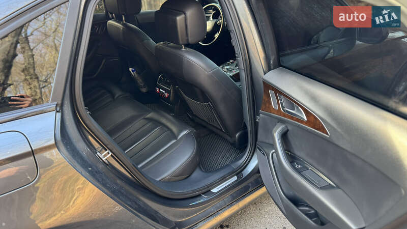 Седан Audi A6 2013 в Долине