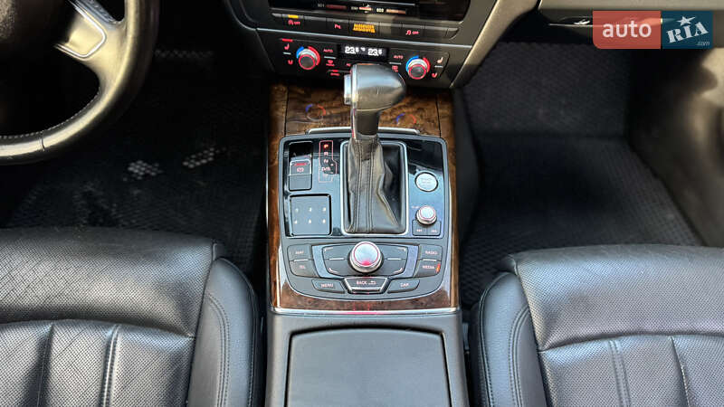 Седан Audi A6 2013 в Долине