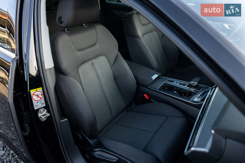 Универсал Audi A6 2020 в Луцке