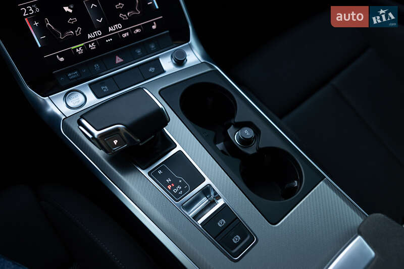 Универсал Audi A6 2020 в Луцке