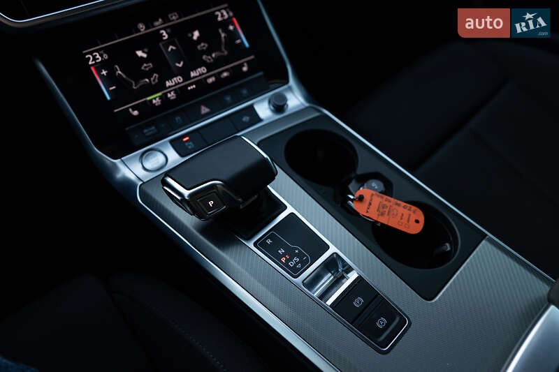 Универсал Audi A6 2020 в Луцке