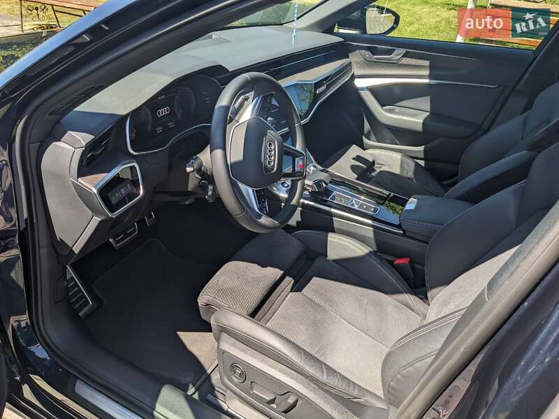 Седан Audi A6 2022 в Львове