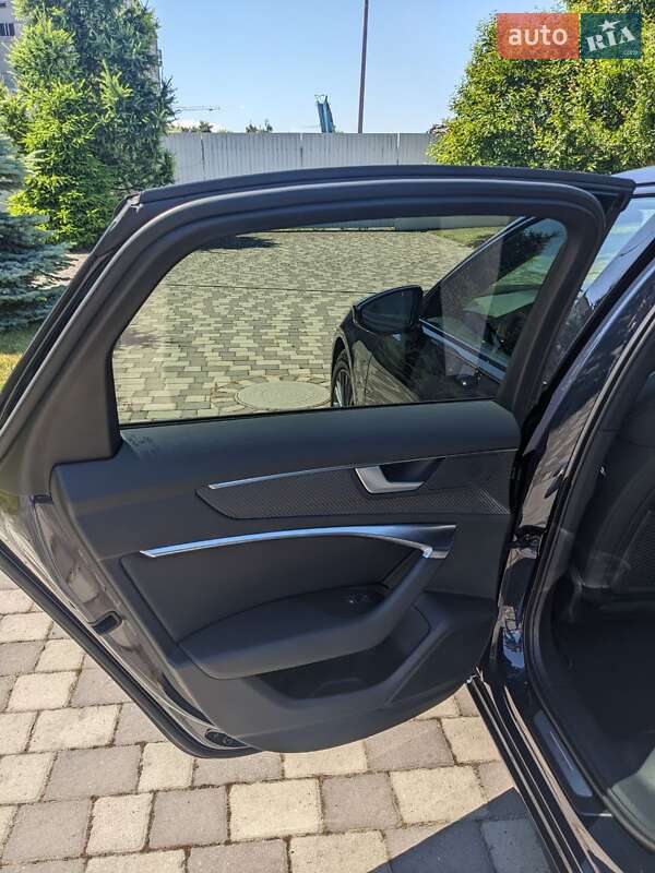 Седан Audi A6 2022 в Львове