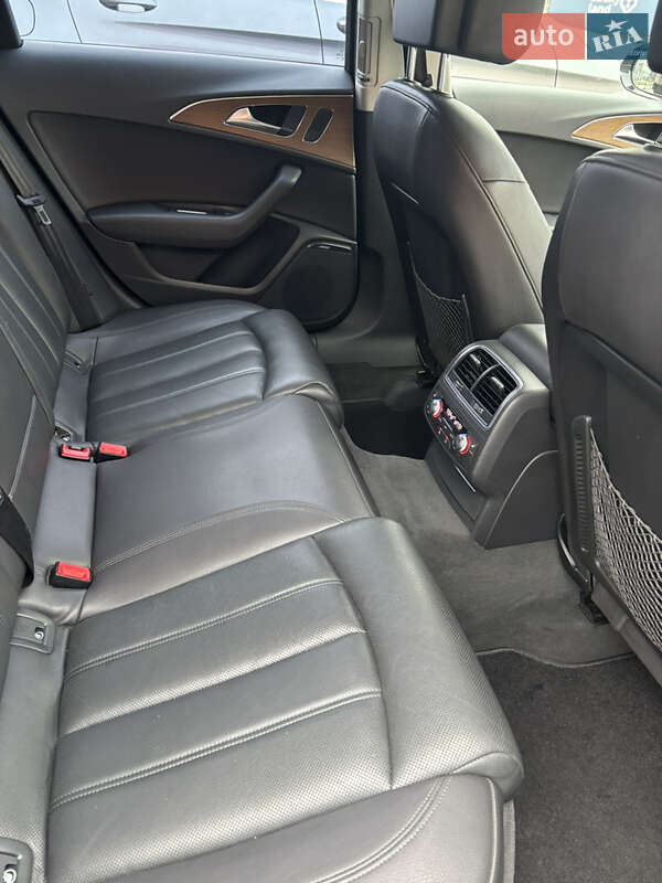 Седан Audi A6 2015 в Киеве