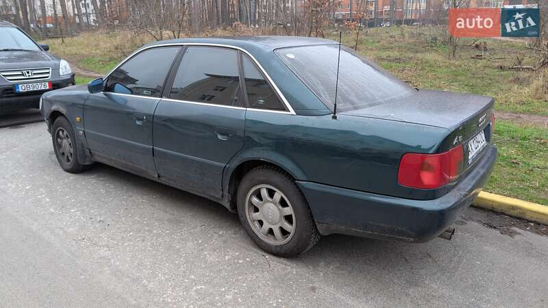 Седан Audi A6 1996 в Ирпене