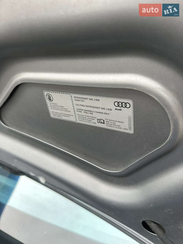 Седан Audi A6 2015 в Днепре