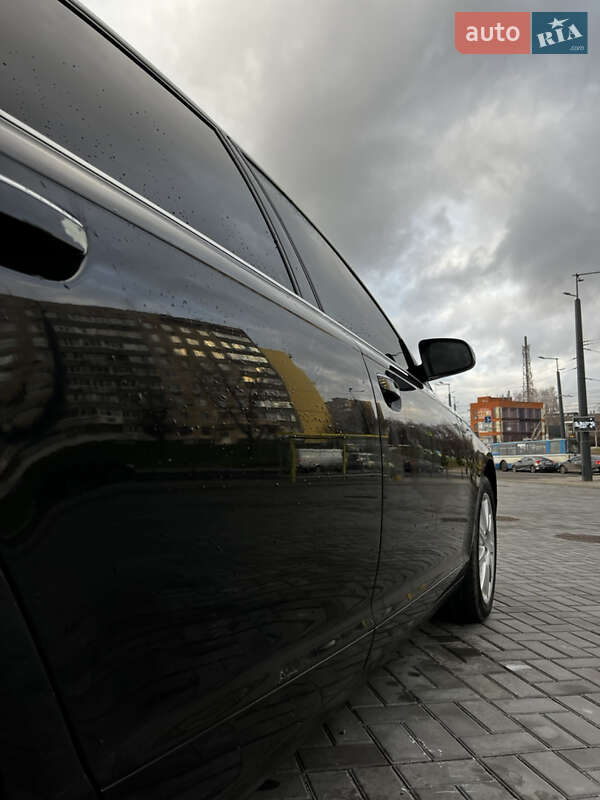 Седан Audi A6 2004 в Днепре