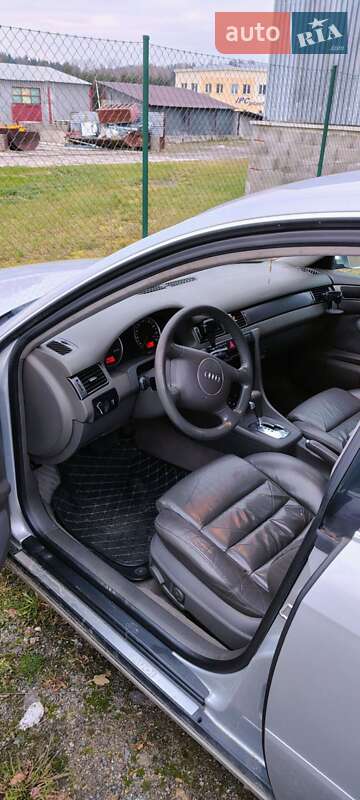 Седан Audi A6 2003 в Бурштыне