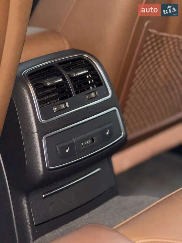 Седан Audi A6 2014 в Львове