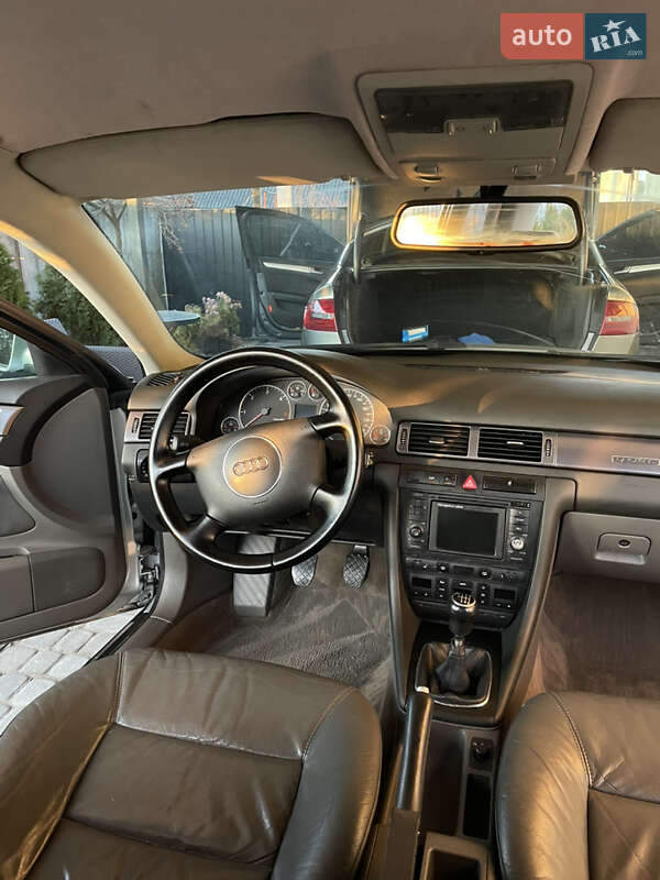 Универсал Audi A6 2003 в Добросине