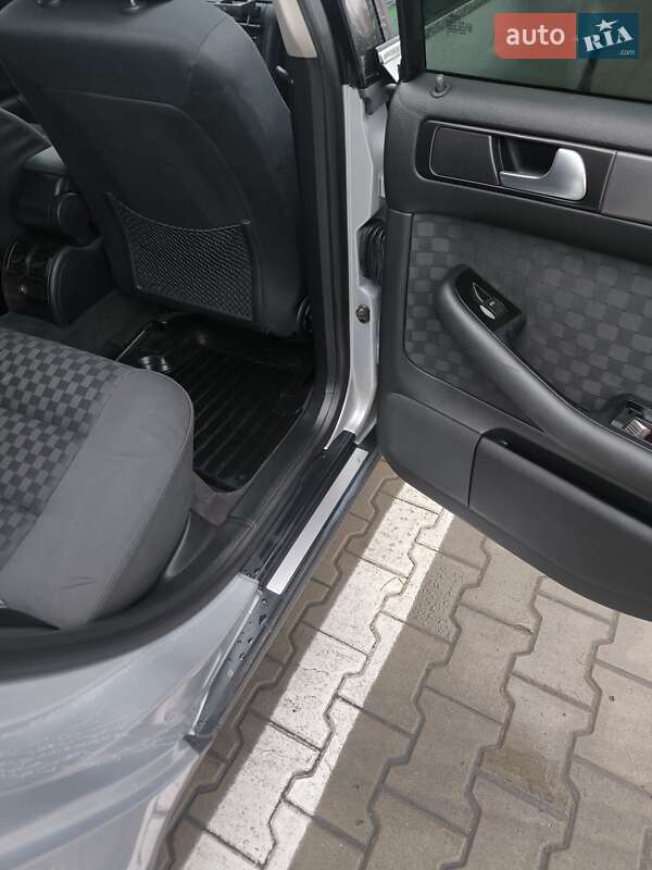 Універсал Audi A6 2002 в Черкасах