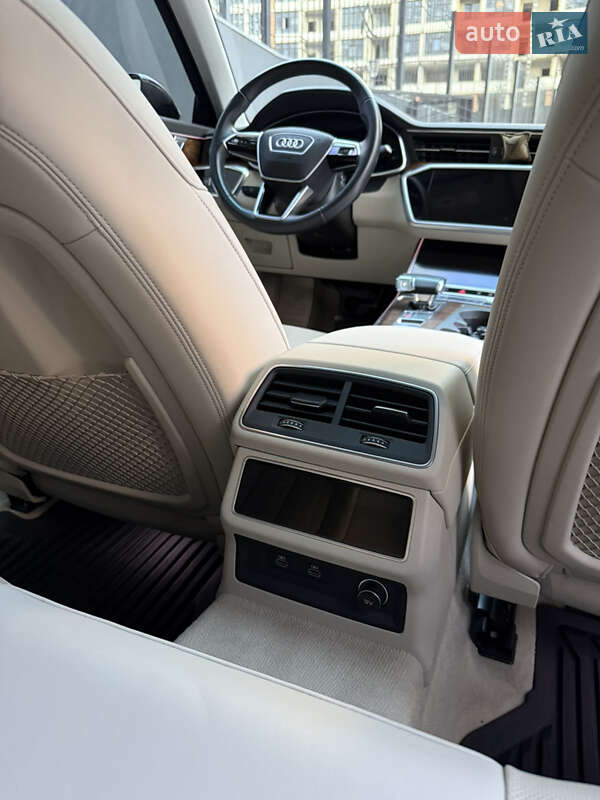 Седан Audi A6 2022 в Одессе