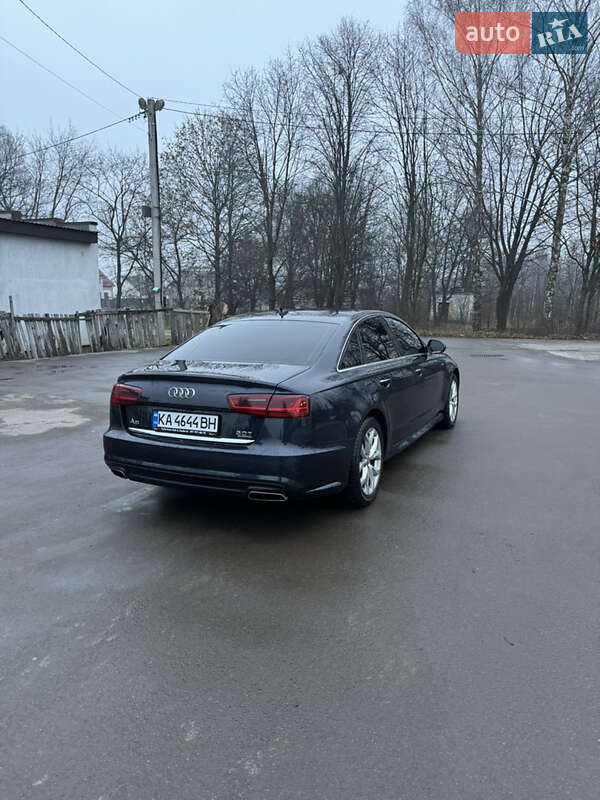 Седан Audi A6 2017 в Вараше