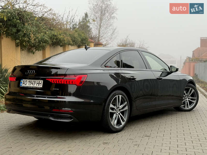 Седан Audi A6 2018 в Ужгороде