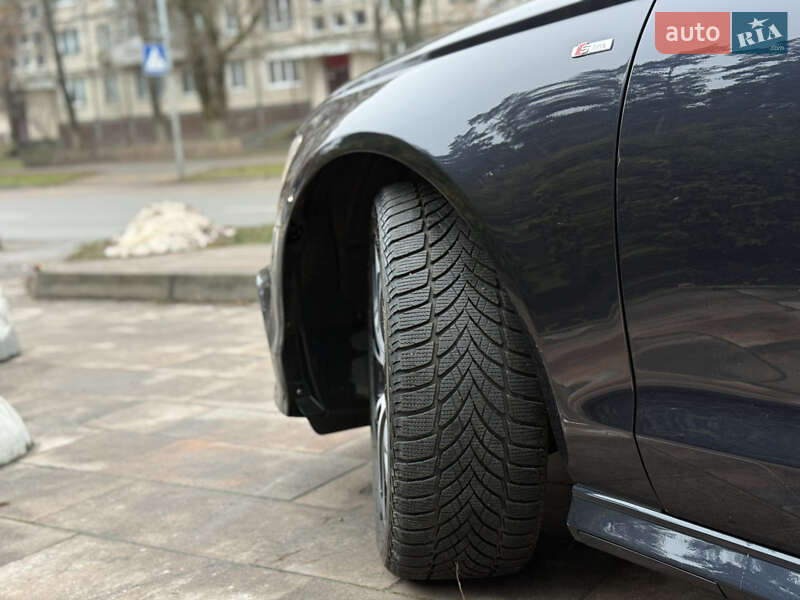 Седан Audi A6 2016 в Киеве