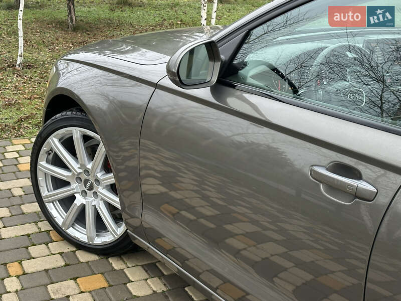 Седан Audi A6 2013 в Одессе