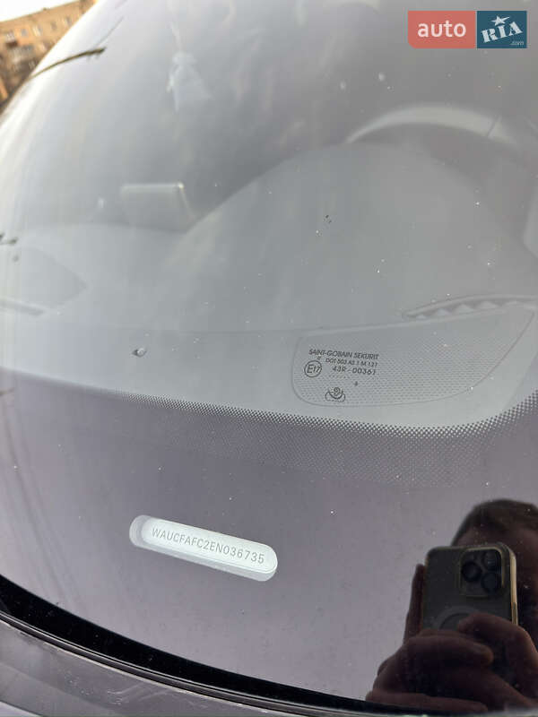 Седан Audi A6 2013 в Нововолынске