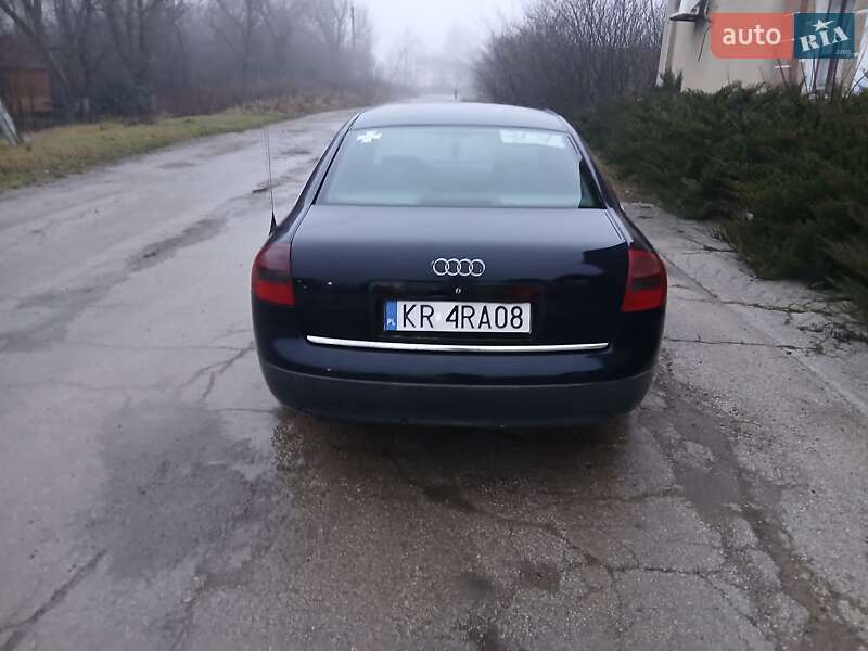 Седан Audi A6 2001 в Хотині