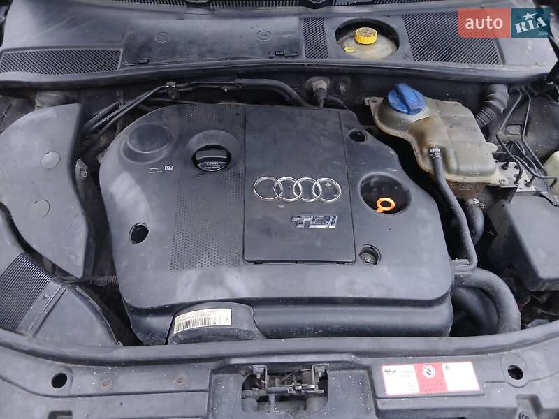Седан Audi A6 2001 в Хотині