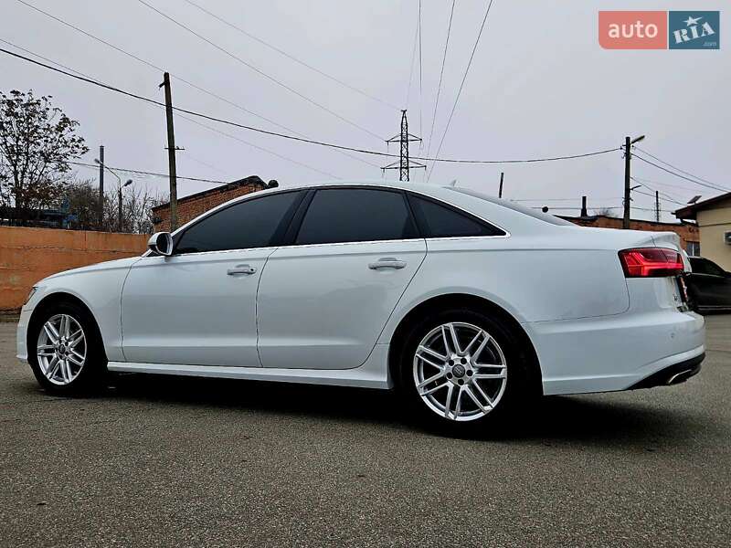 Седан Audi A6 2015 в Днепре