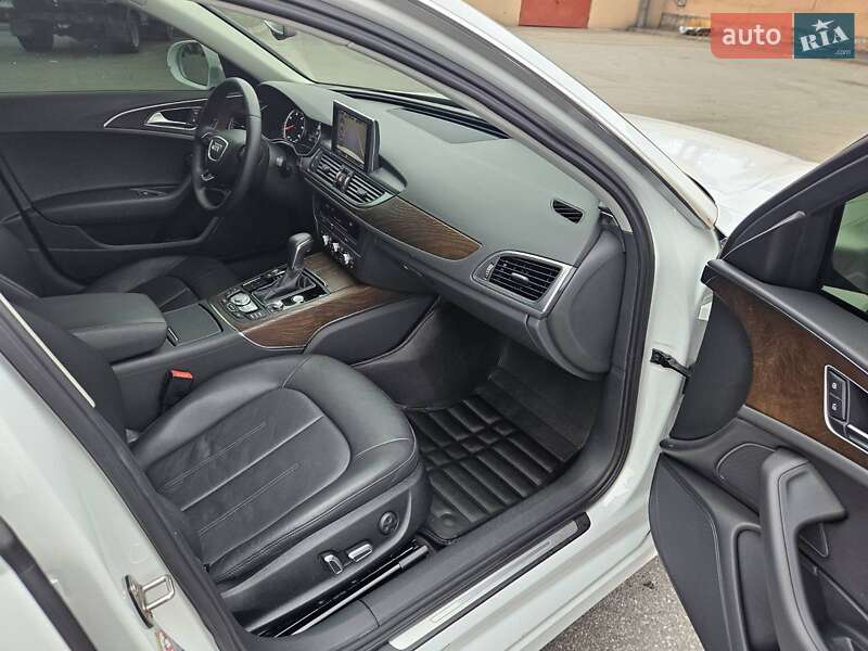 Седан Audi A6 2015 в Днепре