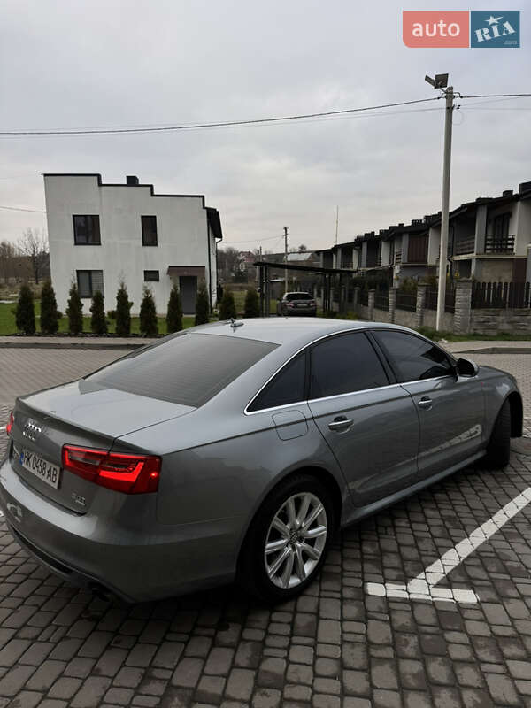 Седан Audi A6 2014 в Рівному