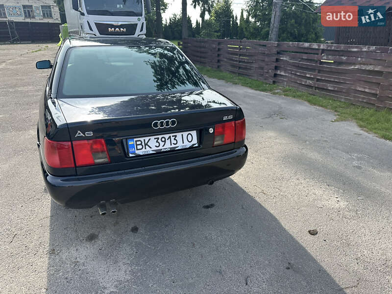 Седан Audi A6 1995 в Березному