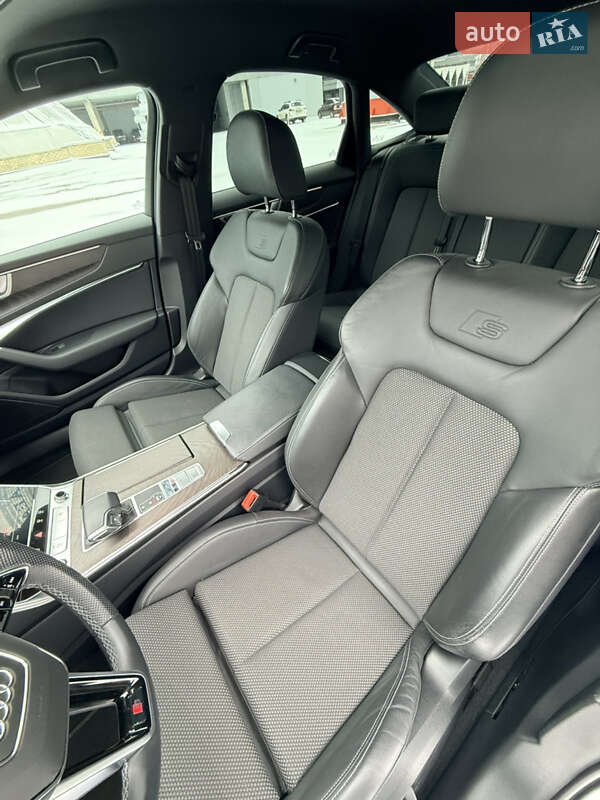 Седан Audi A6 2022 в Дніпрі