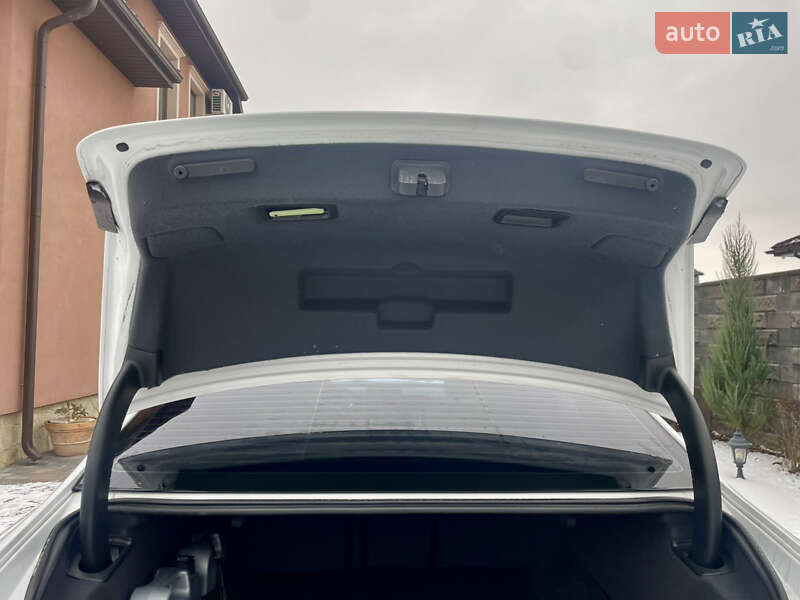 Седан Audi A6 2014 в Ровно