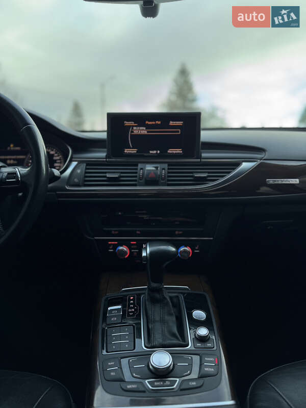 Седан Audi A6 2011 в Надворной