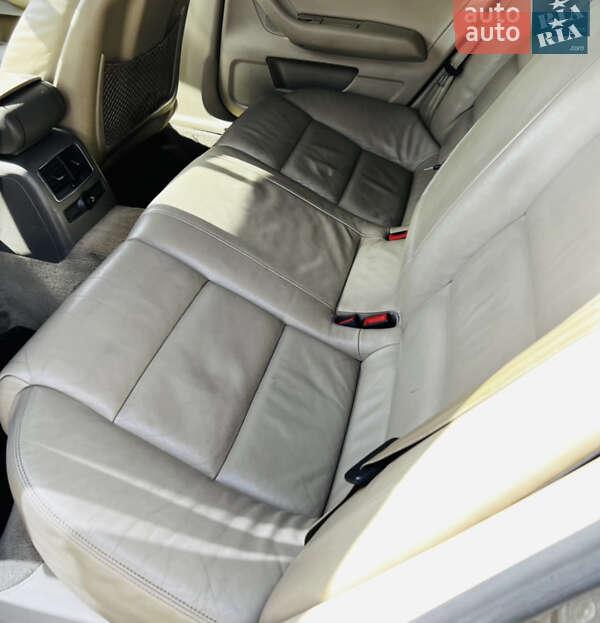 Седан Audi A6 2005 в Измаиле