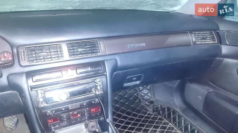Седан Audi A6 1997 в Гайсине