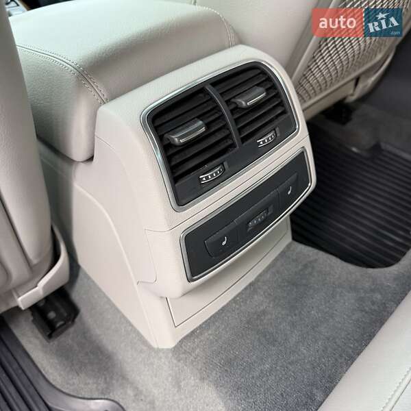 Седан Audi A6 2015 в Чернівцях