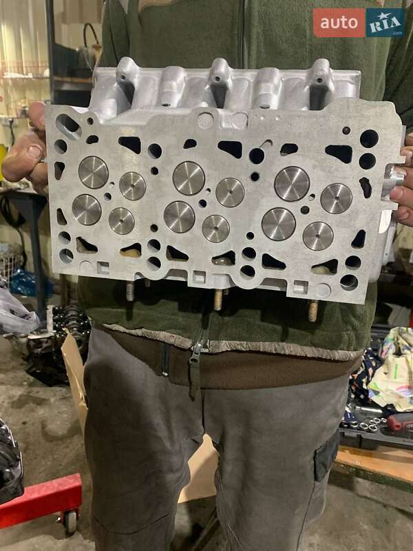 Седан Audi A6 2000 в Днепре