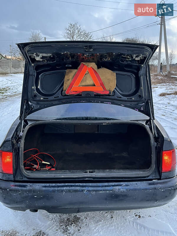 Седан Audi A6 1995 в Ивано-Франковске